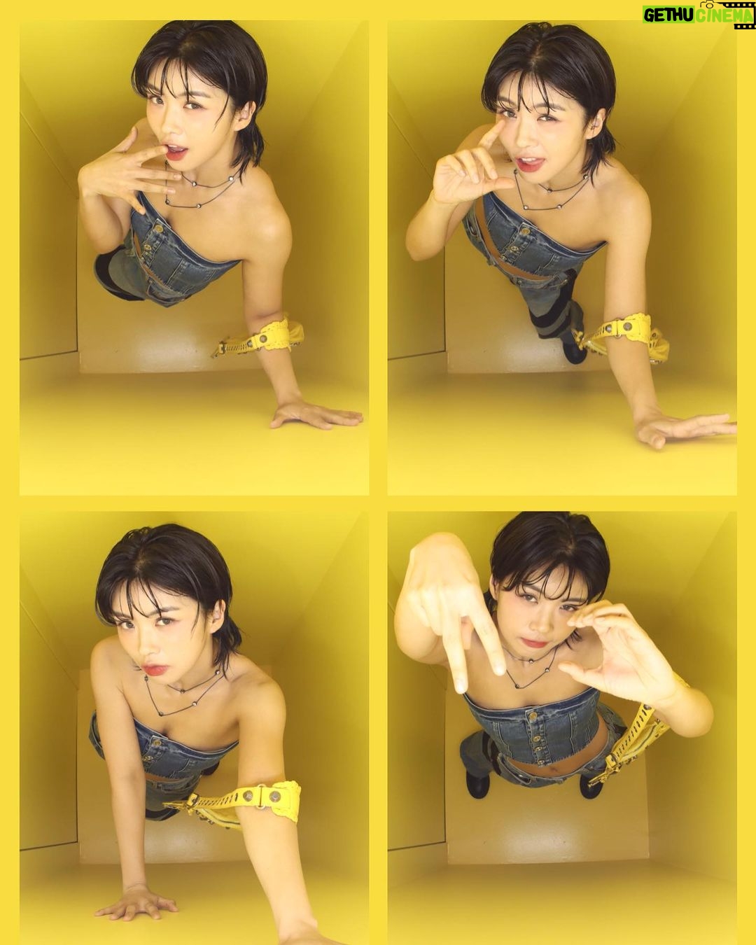 Aiki Instagram - 질투난다. 나만큼 상큼한거, 너가 좋아할 생각하니까 . This is as fresh as me. Which one do you like better? 🍋or me?! #광고 #카스쿨 #카스레몬스퀴즈 #카스레몬팝업 @official.cass 🍋
