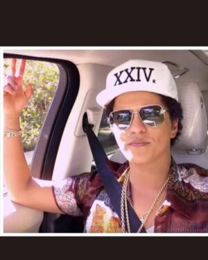 Aiki Instagram - 나의 별 @brunomars ⭐️
I'll love and support him forever. For a day, I wanted to spend it as cool as Bruno Mars! ㅋㅋㅋㅋㅋㅋ
Thank you for coming to Korea❤️ #브루노마스팬올림