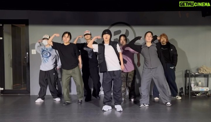 Aiki Instagram - How about this #HOOK 🦾 🎧Terror squad - Lean back