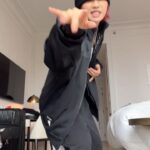 Aiki Instagram – I wanna see it in motion 
In #3D 😈💜 #jungkook #bts