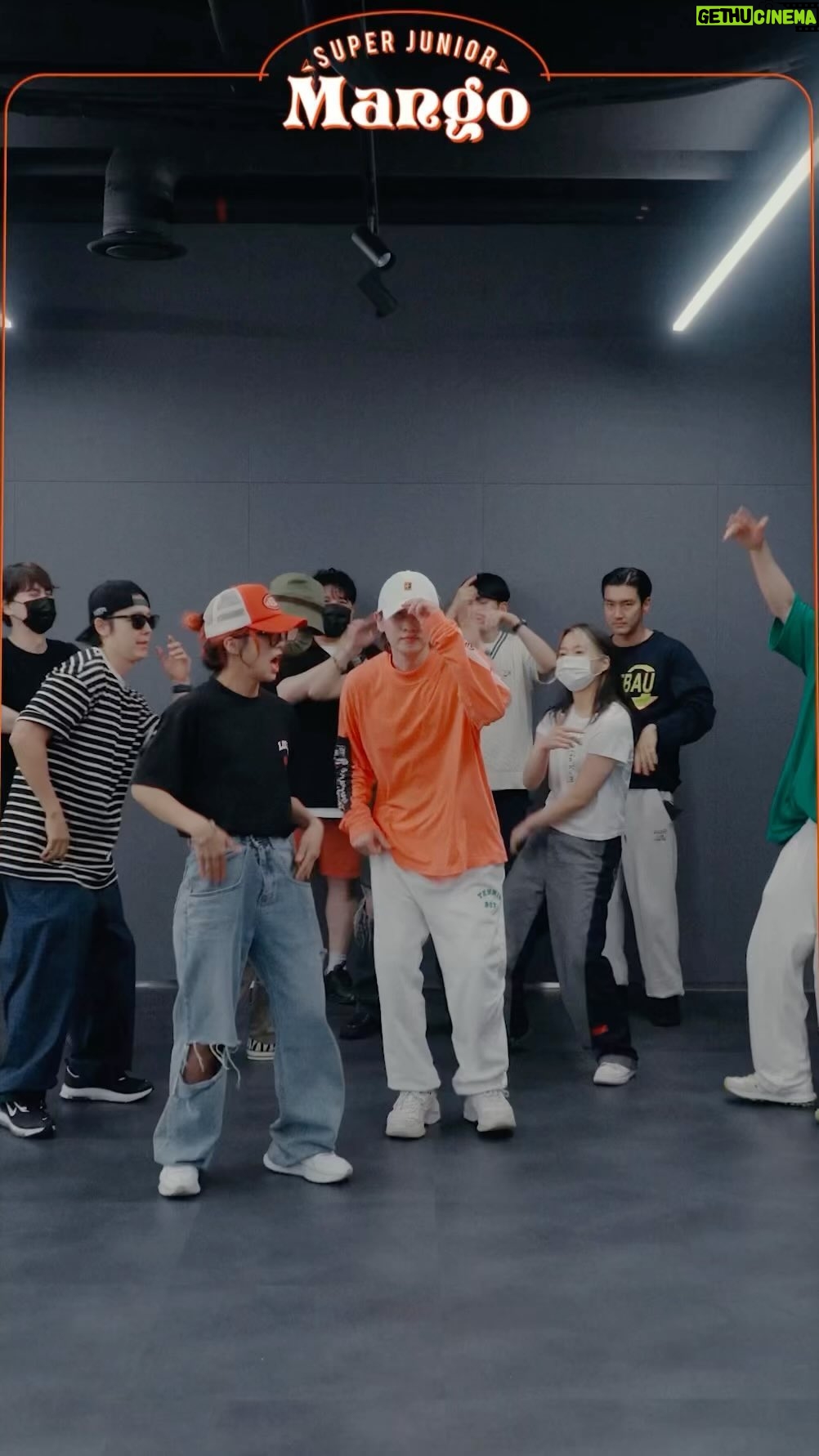 Aiki Instagram - you ready for Mango?!🔥#슈퍼주니어 Dc by Aiki with HOOK #superjunior