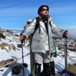 Aiki Instagram - 한라산 정상찍고 수료증받기 vs 한라산 소주 10병마시기 #산꾼도시여자들