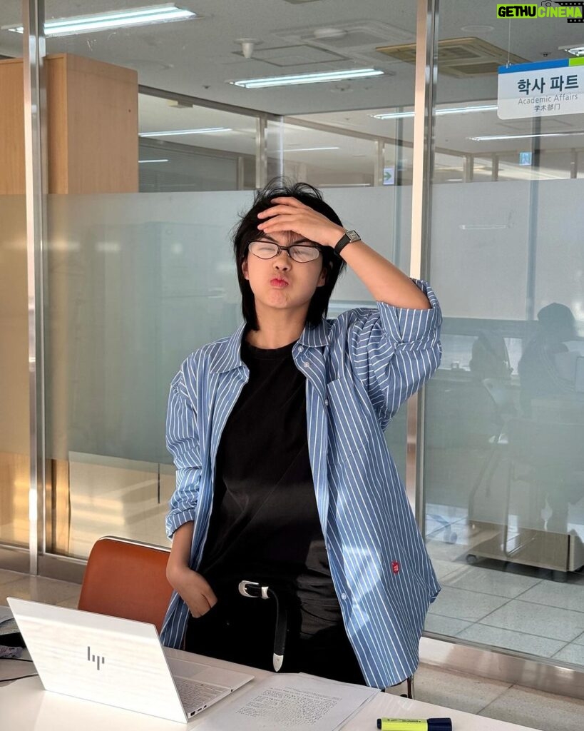 Aiki Instagram - 수정이들 개강 잘했어? #성신여자대학교 성신여대 운정캠퍼스