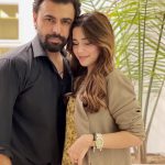 Aima Baig Instagram – Its been 2yrs since 

“Na Cher Malanga Nu”

Its crazy how time flies, when the company is right. 
@urwatistic @farhan_saeed thankyou once again for a wonderful dinner. Best host so far ❤️