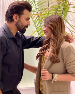 Aima Baig Instagram - Its been 2yrs since 

“Na Cher Malanga Nu”

Its crazy how time flies, when the company is right. 
@urwatistic @farhan_saeed thankyou once again for a wonderful dinner. Best host so far ❤️