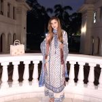 Aima Baig Instagram – A month ago @RRYK district, at the Gov. house invited me to recieve this award as the “Proud Civilian of Punjab”. I’m so honored to be born in RYK, it used to be such a small town and now they r growing so fast *teary eyed moment* but anyways 
Proud to be born in RYK and proud to be a born Pakistani ❤️🇵🇰 

My beautiful jora by none other than @hussainrehar @hussainrehar.official 

And thankyou once again my love @ayan_khanofficial 💕 Governor House – Lahore