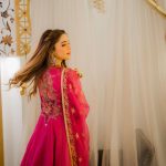 Aima Baig Instagram – More to come 🫢

@themakeupstudiobysehrish 
@weddingshadding 
@officialfahadhussayn