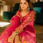Aima Baig Instagram - More to come 🫢 @themakeupstudiobysehrish @weddingshadding @officialfahadhussayn
