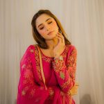 Aima Baig Instagram – More to come 🫢

@themakeupstudiobysehrish 
@weddingshadding 
@officialfahadhussayn