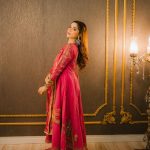 Aima Baig Instagram - Aima 🌸 @officialfahadhussayn @farhatalijewellers @themakeupstudiobysehrish #weddingshadding #aimabaig Lahore, Pakistan