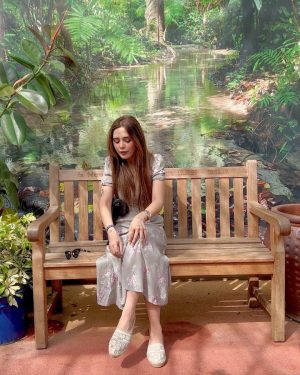 Aima Baig Instagram - Dump #1 from more than 17k forsaken photos from my phone gallery that never made it to the ‘gram but here we are… revealing slowly but surely.

Btw i went to a Butterfly Farm and as pretty as it was, i kept wondering one thing. If you cut off their wings, they r just a bug that can easily freak me out. 
Heres to the first dump 🥂🦋