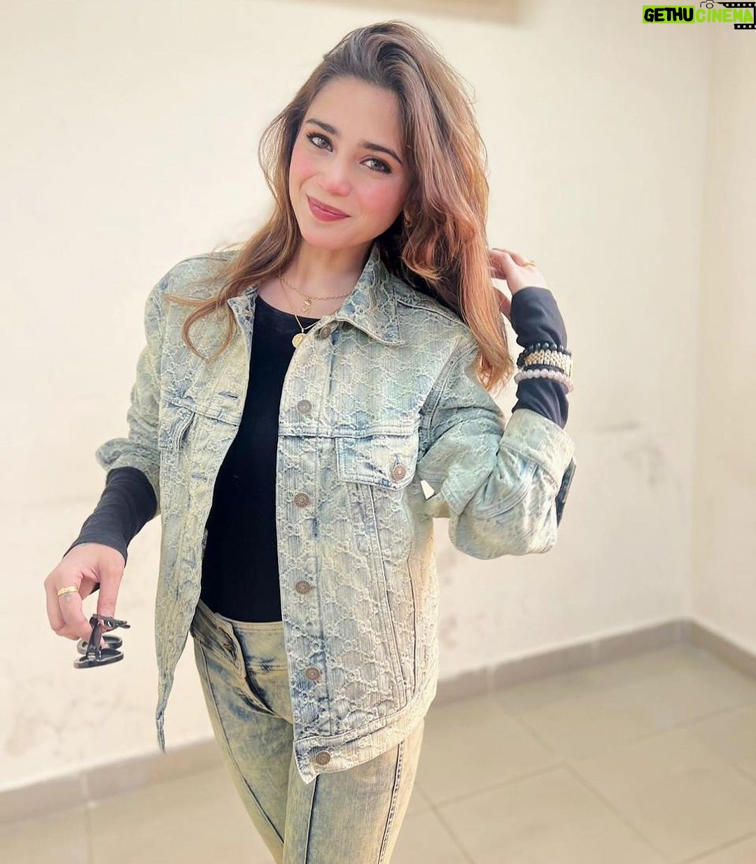 Aima Baig Instagram - Some random gram-dump. Been quite busy lately but surely will be sharing what i have been up to. Missed you all ❤️