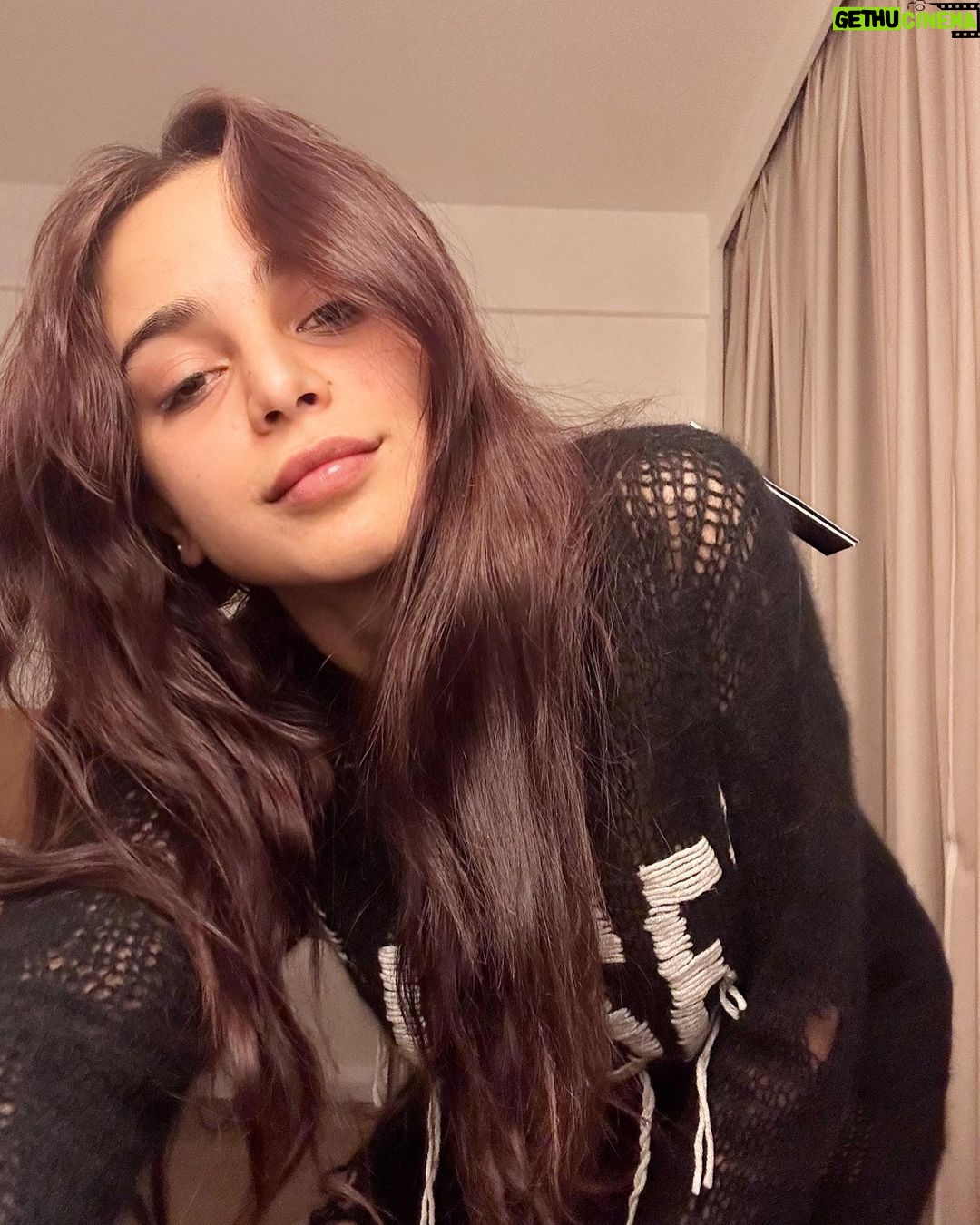 Aima Baig Instagram - So before Ramadan, i went to london to attend Chris Brown’s concert. It was always on my bucket list to hear him sing live, i grew up listening to his music so it was def a magical experience and ofc super grateful for the company i had, Cheers to this guy for being there w me at the concert after my brother and my friend Lily ditched me last moment. Even though we both know… you aint a breezy fan AT ALL. Lol Long story short, we were all “UNDER THE INFLUENCE” IYKYK 🤷♀️ London O2 Arena