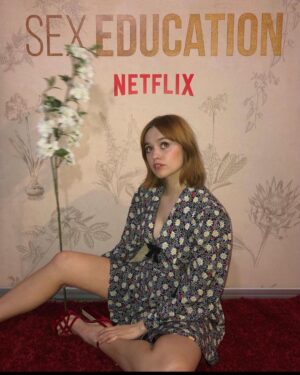 Aimee Lou Wood Instagram - @sexeducation VIRTUAL PREMIERE FEAT HERO @patrickwilson 
@emilywoodmakeup 
@emmalanestylist 
@miumiu 
@jimmychoo