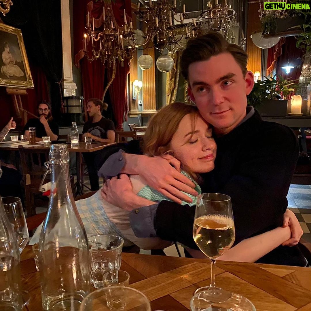 Aimee Lou Wood Instagram - Nothing better than a wholesome dump