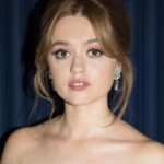 Aimee Lou Wood Instagram - And thank you @ctilburymakeup for helping @emilywoodmakeup work her magic . We love you darling 💕 📸 @josephjclarkson