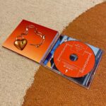 Aimyon Instagram - 13th しんぐる 「初恋が泣いている」 今日リリースになりました。 CD、愛しいです。音源、聴いてほしいです！ 20時からMVも解禁です。肉。