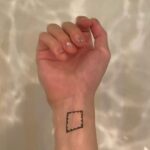 Aimyon Instagram - 私にとっての18歳はスタートでした。 18歳の夏にTwitterで事務所に声をかけてもらい今に至ります。 私も何か今の18世代の皆のスタートのきっかけになれると嬉しいです。 18祭、沢山の応募待ってるね。 1000人の皆と歌う新曲も構想に入ってるよ、新しい風が吹きそう！ヒュー！