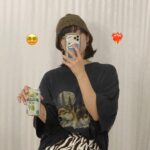 Aimyon Instagram - おはんさ。☀️ ツアーはんぶんきました。 ライブの感想とか、みんなの写真とか、 いつもライブ後の夜にベット寝転びながらずーーっと見てるねん読んでるねん。 ありがとう。やってよかったってほんまに思えるような感想がモリモリモ。 無事に完走できますように、と改めて願ってるちゃん。