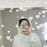 Aimyon Instagram - 明日はMステに出演させて頂きます。 さよならの今日に、よろしくお願いします。 笹塚ボールのパーカー久々に着た。