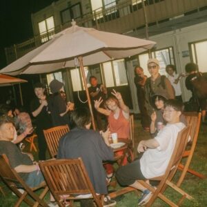 Aimyon Instagram - 今年の野外夏フェスは終了しました🗻
私のライブ観るのが初めましてのみんなが多くて
嬉しかったです❕
こっからまた繋いで行けますよに🏜️
と めっちゃ思った。
もちろんいつも会いにきてくれてるAIMもテンキュ🎖️
ほんまにめっちゃばり暑い中
ライブ観てくれてありがとう！ 
あー、楽しかった！

ロッキン 🍺🍺🍺🥃
ラブシャ 🍺🍺🍺🍺