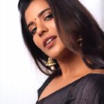 Aishwarya Rajesh Instagram - The universe is not outside of U ❤️ styling @soigne_official_ Makeup @ananthmakeup Hairstylish @roselinhairstylist Photography @prachuprashanth Wearing @anyaonline.in