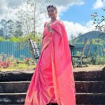 Aishwarya Rajesh Instagram - Always feels good when in saree ❤️❤️