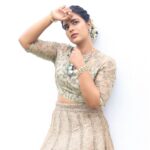 Aishwarya Rajesh Instagram - Stop acting so small. You are the universe in ecstatic motion. Wearing this lovely outfit @gundu.malli Photography @varuun.jpg Makeup @ananthmakeup Jewellery @fedha_by_challani
