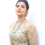 Aishwarya Rajesh Instagram - Stop acting so small. You are the universe in ecstatic motion. Wearing this lovely outfit @gundu.malli Photography @varuun.jpg Makeup @ananthmakeup Jewellery @fedha_by_challani