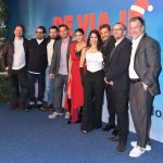 Aislinn Derbez Instagram - Increíble la premiere de @deviajeconlosderbez donde presentamos los últimos episodios que salen este viernes! Gracias a todo el equipo de producción que detrás de cámaras hacen esta serie posible🥰.