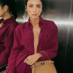 Aislinn Derbez Instagram - Rumbo a la celebración de mi bolsa fav👉🏼 #FendiPeekaboo @fendi 😍 Total look @fendi Styling @marmolviejo
