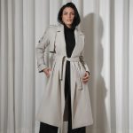 Aislinn Derbez Instagram - ¿No sabes que regalar de Navidad? Aquí te dejo esta nueva colección que creamos en @merkaba_mx para verte súper elegante y no tener frío este invierno… Checa la pag web de @merkaba_mx para ver más opciones de colores y diseños! Envíos a todo el 🌎 📸 @ambrosio_photo