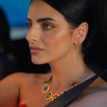Aislinn Derbez Instagram - Con metas expansivas, la nueva #BuickEncore es mi elección. Conectividad, tecnología y confort superiores para seguir mi ritmo y explorar el mundo. #TúDecides @buickmexico 📸 @dddiegortiz