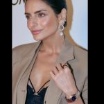 Aislinn Derbez Instagram - El panel de @omega se puso muy bueno, filosofamos acerca del tiempo y ya saben que las pláticas intensas es lo mío, así que la pasé bomba😂🥰. Amo ser parte de la familia @omega y compartir con mis adorados @diego @karlasouza @diegocalva @ninoaloisi