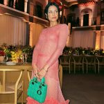 Aislinn Derbez Instagram - Una de esas noches mágicas con @Dior en el @museokaluz , celebrando el arte, la cultura y a las mujeres mexicanas como Martina García Cruz, a quien se le reconoció por sus tejidos que forman parte de los artes más intrínsecos y bellos que tiene México. Museo Kaluz