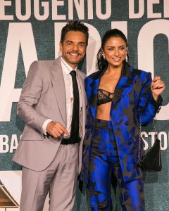 Aislinn Derbez Instagram - Ayer fue la premiere de Radical @radicalthemovie y decirles con palabras lo que esta peli movió dentro de mí se quedaría muy corto… Definitivamente es el proyecto que más me ha conmovido de @ederbez y me estalla el pecho de orgullo y amor. La educación es de los temas que más me apasionan y deseo de todo corazón que esta película sea una semilla para inspirar a cambios radicales en la forma de educar a los niños. En el video 2 sale el verdadero maestro Sergio, en la foto 6 sale Paloma de la vida real, y en la foto 10 se ve cómo acabé al final de la película…no podía parar de llorar. Vayan a verla con sus familias. No se la pueden perder. Styling @marmolviejo Look @alfredomartinez_brand Mexico City, Mexico