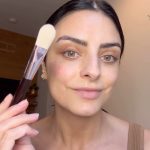 Aislinn Derbez Instagram - #GRWM con @natura.mexico 😉 #ChristmasMakeup #CrueltyFreeProducts #Makeup #Maquillaje #NaturaUna #NaturaMakeup #Natura #MaquillajeNatura #LooksNatura