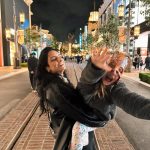 Aislinn Derbez Instagram - Y la seguiré cargando hasta que esté de mi tamaño😂🥰 Los Angeles, California