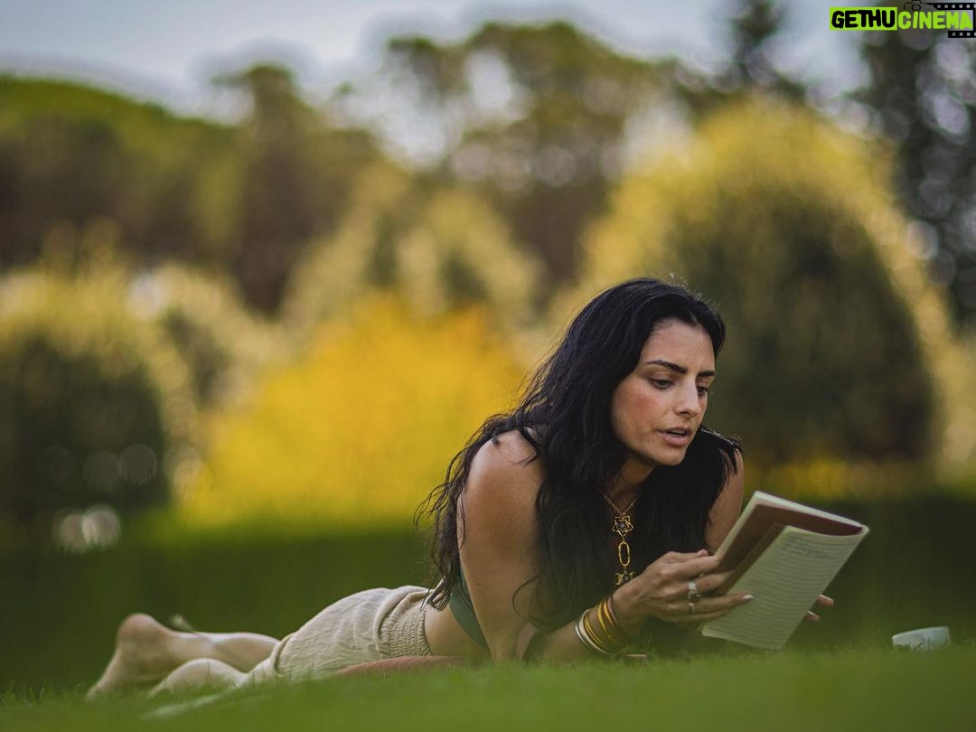 Aislinn Derbez Instagram - Siempre busco experiencias únicas y extraordinarias y @rimaexperience no fue la excepción… un fin de semana totalmente fuera de lo común donde conocí a personas nuevas y maravillosas♥️ 📸 @unisonofilms Castello del Calcione