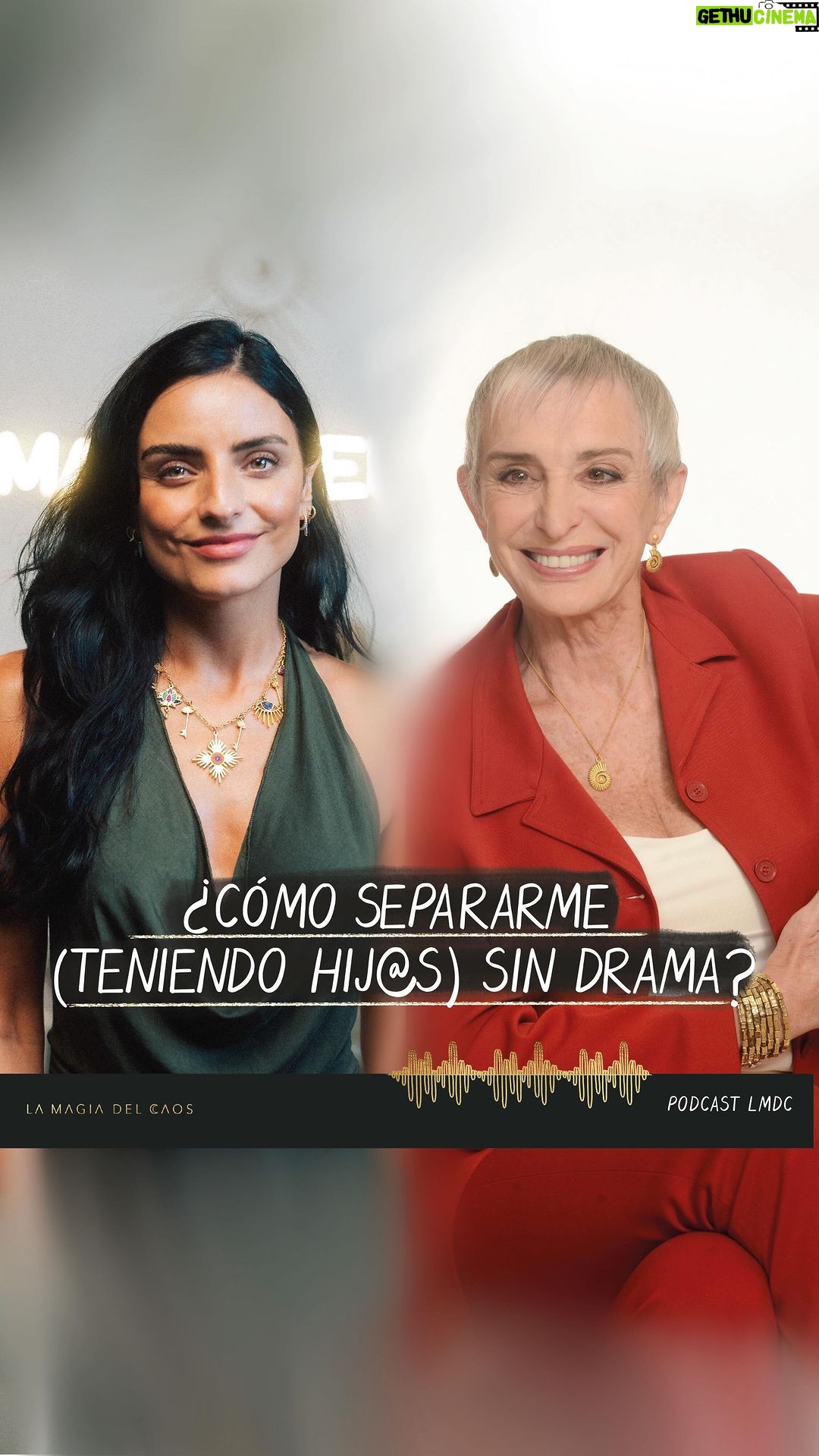 Aislinn Derbez Instagram - Hay cientos de parejas que siguen juntas solo por miedo a lastimar a sus hij@s pero ¿no sería útil tener papás felices, en vez de papás junt@s que viven peleando o que se cortan las alas…? @Nildachiaraviglio en el capítulo “Qué es mejor: ¿estar solter@ o en pareja?” nos explicó a detalle cómo soltar una relación sin drama y sin lastimar a l@s hij@s en el proceso, y también hablamos de: - ¿Se puede construir una relación de #pareja desde la autonomía y el auto-conocimiento? - Cómo sanar nuestras carencias internas y hacernos cargo de nosotr@s mism@s - Porqué SÍ merecemos disfrutar de nuestra soltería - La importancia de construir acuerdos en una relación y cómo renovarlos - Cuándo es hora de soltar - Por qué nos conviene hacernos responsables de nuestras conductas y dejar de culpar a los demás *¡Recuerda que YA puedes escuchar el nuevo capítulo en Youtube, Facebook y TODAS las plataformas de audio (incluyendo Spotify, Apple Podcasts y Amazon Music)!