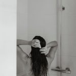 Aislinn Derbez Instagram - Llevo 4 años usando solamente productos AMAI para mi pelo. Y si ven mis fotos de antes, nunca había tenido el pelo tan largo, abundante y sano como ahora y no es casualidad… Usar productos sin químicos es de lo más importante que podemos hacer para desintoxicar nuestro cuerpo… y con amainatural no sólo ayudas a tu cuerpo, también al planeta! 🌎 En @amainatural tenemos los mejores productos #ZeroWaste (sin plástico) y #CleanBeauty (100% naturales). Tenemos todo esto en barras!👇🏼 •Shampoos para diferentes tipos de pelo •Acondicionadores ultra hidratantes •Cremas corporales •Desmaquillante •Jabónes faciales •Jabónes corporales •Jabón íntimo Los encuentras en nuestra página amai.mx y en Amazon De venta en México, USA y Canadá (y para puntos de venta físicos revisen nuestra página web) 📸 @yessicacruzc