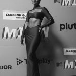 Aislinn Derbez Instagram - Una noche épica en los @mtvmiaw presentando el premio más icónico de la noche y demasiado orgullosa de que @lamagiadelcaos estuviera nominada a podcast favorito…😱🥰🎉 📸 @dddiegortiz styling @marmolviejo vestido @valco_valeriacoa makeup @pametp hair @aldo.ek