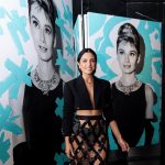 Aislinn Derbez Instagram – Me dieron un tour exclusivo a la icónica tienda insignia de @tiffanyandco The Landmark en NYC, la cual se remodeló hace 2 meses y el legendario @petermarinoarchitect reinventó la arquitectura interior, conservando la fachada externa original de 1940.
Lo mejor es que no sólo es una tienda, sino como una especie de museo ya que tiene 10 pisos repletos de piezas de arte y diseño de los artistas contemporáneos más relevantes, además de joyería exclusiva que sólo encuentras ahí.
Esta tienda definitivamente representa una nueva era para Tiffany & CO.
📸: @pablo_barajas
Styling: @marmolviejo
Ropa: @nisa_by_denisa @mariandreegaitan x @steponfashion
Gracias @pamelaocampo Tiffany Landmark