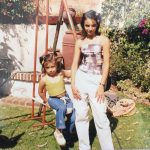 Aislinn Derbez Instagram – Mi hermana @michaguilerac es de mis personas favoritas en este mundo… y una de las mujeres más brillantes, talentosas, capaces, fuertes, sabias, valientes, responsables y resilientes que conozco… y hoy es su cumpleaños 🎂🥹
Ser socias, mejores amigas y hermanas se nos da demasiado fácil (tipo podemos mantener discusiones muy incómodas en el chat de trabajo al mismo tiempo que nos mandamos memes por instagram😂).
A veces me lee la mente al grado que sabe expresar mejor que yo lo que pienso y siento…
y sin ella y su workaholic-ismo y perfeccionismo (que compartimos🥴😂) @lamagiadelcaos no sería el monstruo tan bello que hoy es.
Amo sentir que por los menos existe una persona en el mundo que realmente me ve, me lee y me entiende tan a fondo (a pesar de que se la pasa burlándose de la excentricidad de mi cerebro🥴🤣).
Te amo mas allá de lo que las palabras pueden expresar bro✌🏼🥹♥️gracias por existir.