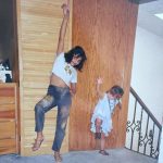 Aislinn Derbez Instagram – Mi hermana @michaguilerac es de mis personas favoritas en este mundo… y una de las mujeres más brillantes, talentosas, capaces, fuertes, sabias, valientes, responsables y resilientes que conozco… y hoy es su cumpleaños 🎂🥹
Ser socias, mejores amigas y hermanas se nos da demasiado fácil (tipo podemos mantener discusiones muy incómodas en el chat de trabajo al mismo tiempo que nos mandamos memes por instagram😂).
A veces me lee la mente al grado que sabe expresar mejor que yo lo que pienso y siento…
y sin ella y su workaholic-ismo y perfeccionismo (que compartimos🥴😂) @lamagiadelcaos no sería el monstruo tan bello que hoy es.
Amo sentir que por los menos existe una persona en el mundo que realmente me ve, me lee y me entiende tan a fondo (a pesar de que se la pasa burlándose de la excentricidad de mi cerebro🥴🤣).
Te amo mas allá de lo que las palabras pueden expresar bro✌🏼🥹♥️gracias por existir.