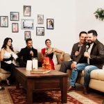 Aislinn Derbez Instagram - Increíble la premiere de @deviajeconlosderbez donde presentamos los últimos episodios que salen este viernes! Gracias a todo el equipo de producción que detrás de cámaras hacen esta serie posible🥰.