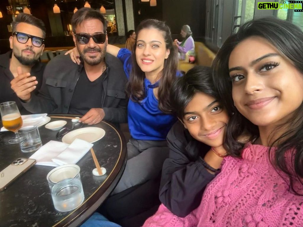 Ajay Devgn Instagram - Nothing more sacred than spending time with this bunch 🤗