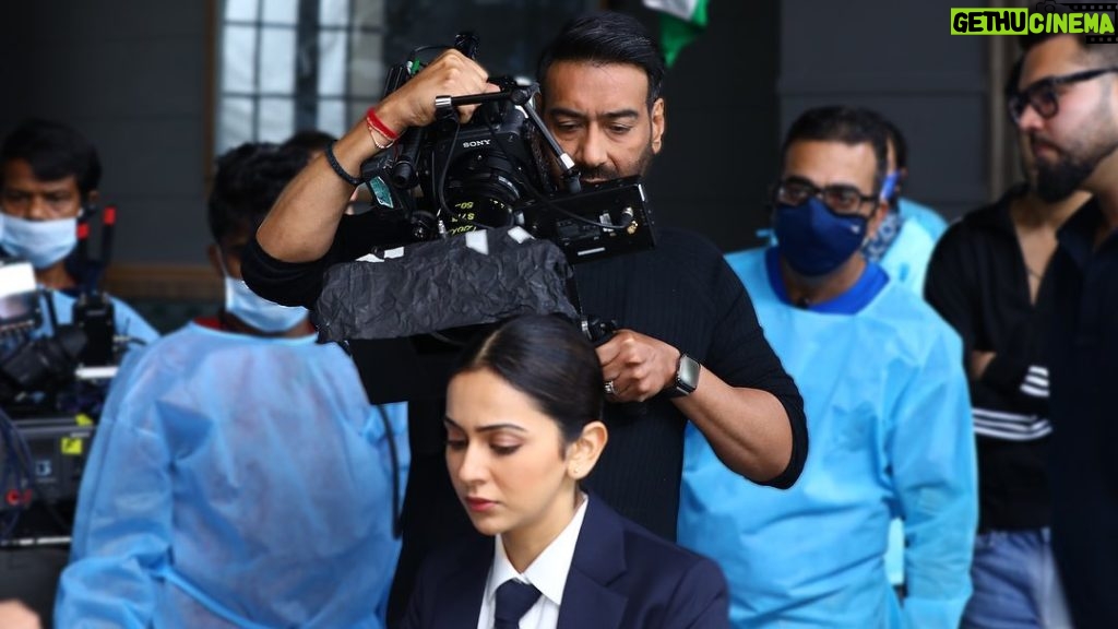 Ajay Devgn Instagram - A year has gone by since Runway 34. From the making to the eventual release, cherishing all the moments in air and on ground. #1YearOfRunway34 @amitabhbachchan @rakulpreet @boman_irani @adffilms