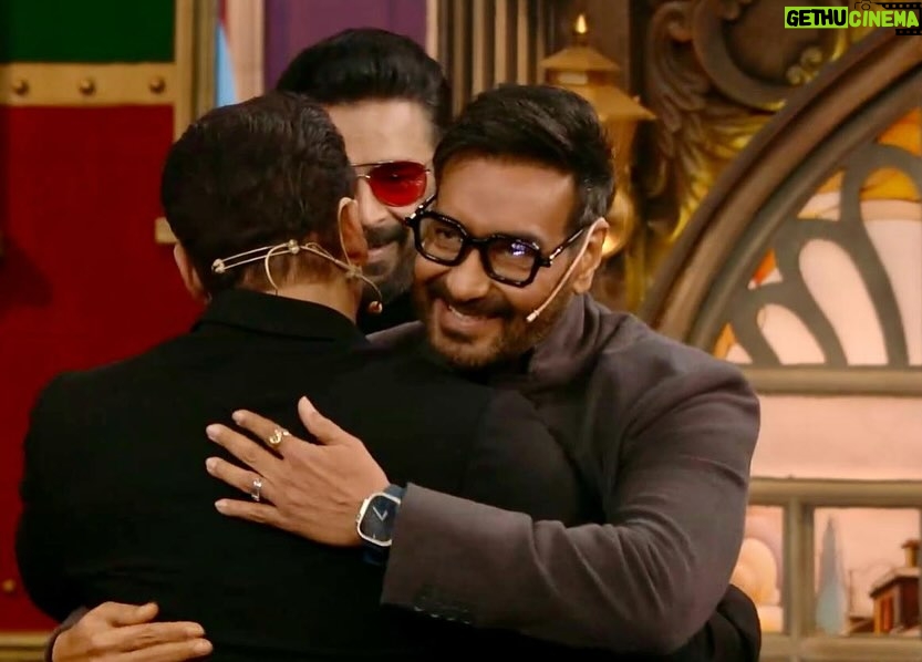 Ajay Devgan - 299.1K Likes - Ek khel khelne hum pohoch gaye Bigg Boss ke ghar!
#Shaitaan