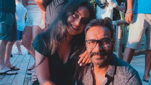 Ajay Devgan Instagram - Digging through the gallery and found these gems.. Cheers to traditions, loved ones, and the warmth that always fills our hearts during the holidays!! Wishing you all the same magic this new year ✨